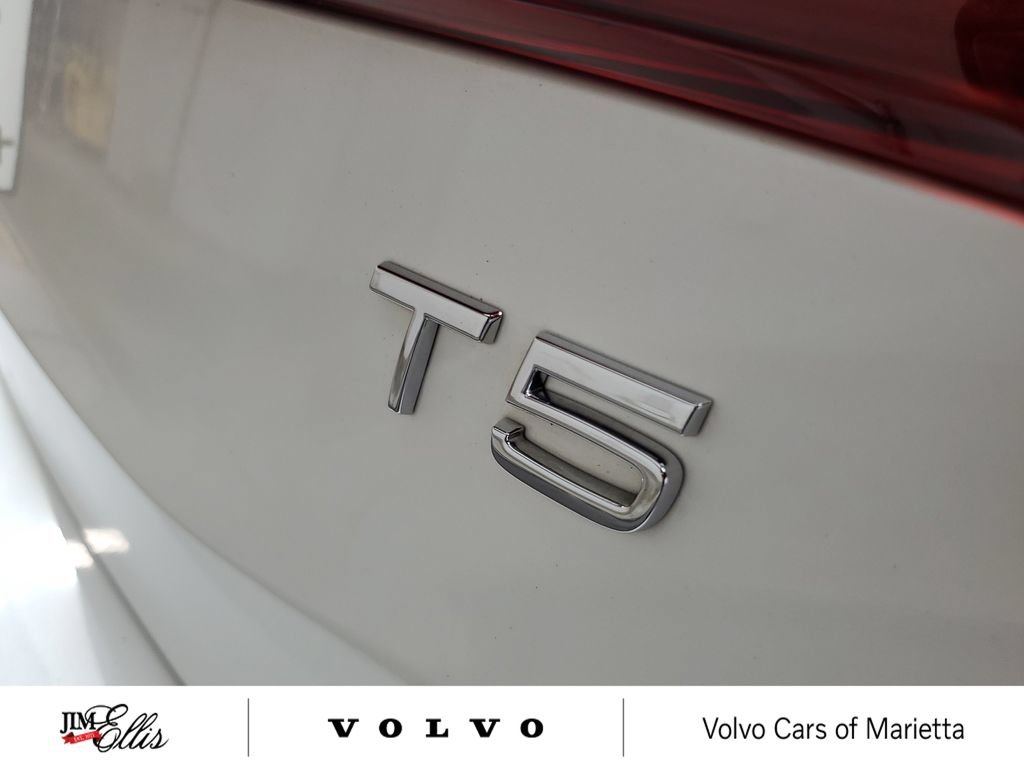 Used 2021 Volvo S60 T5 Momentum w/ Climate Package FWD image 8