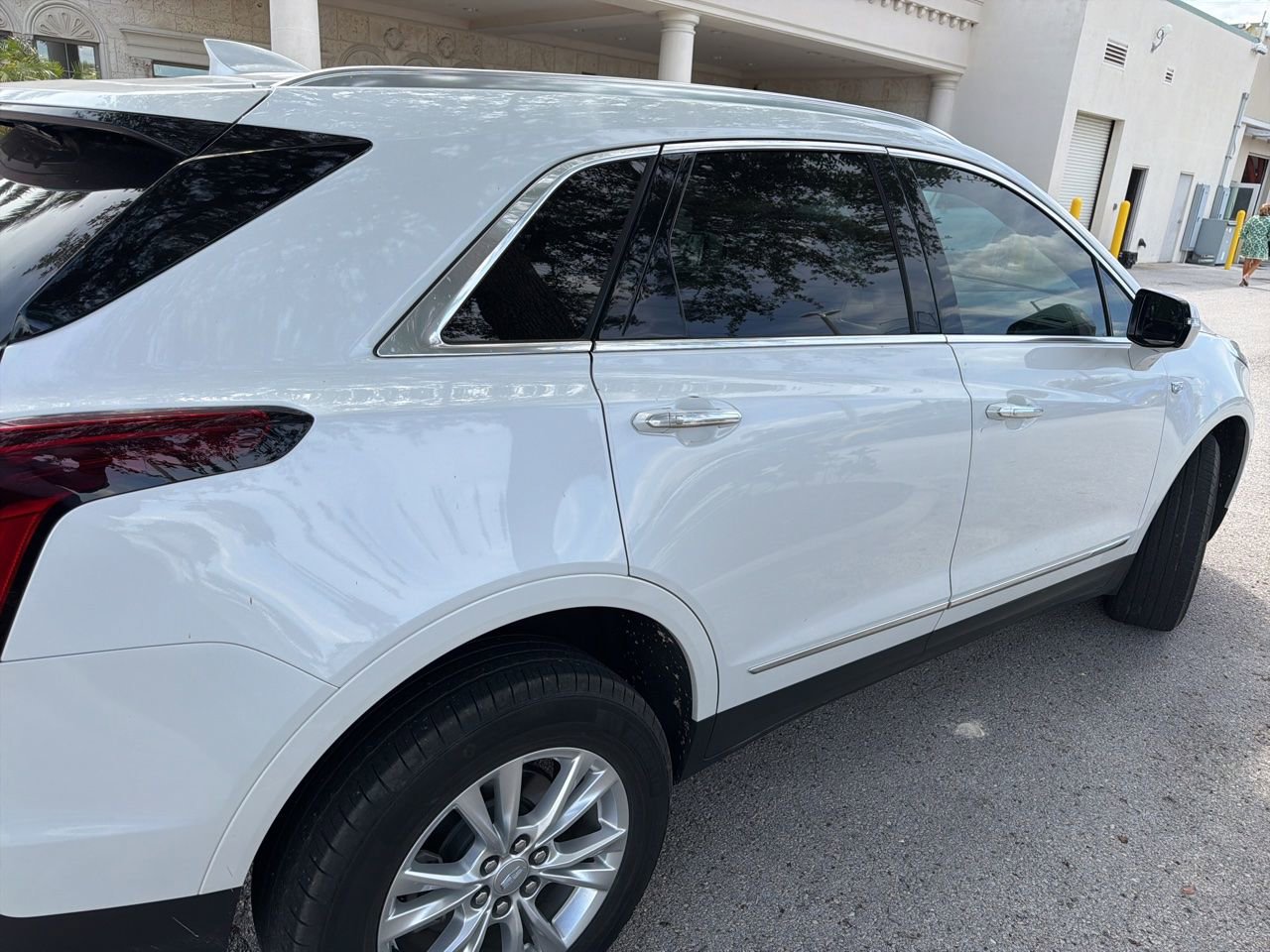Certified 2023 Cadillac XT5 Luxury FWD image 5