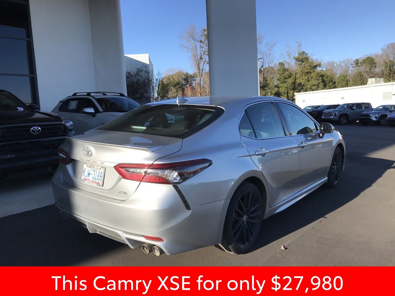 Used 2023 Toyota Camry XSE image 7