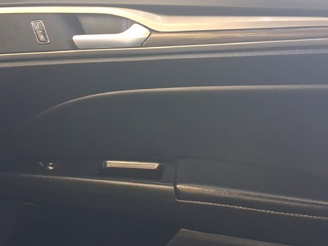 Used 2019 Ford Fusion SEL FWD image 31