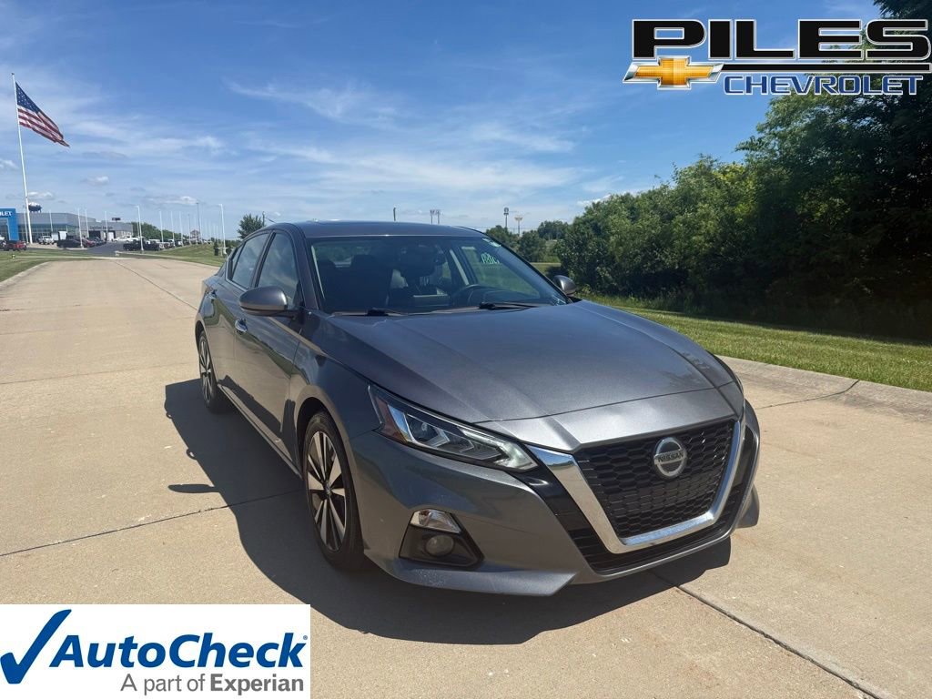 Used 2019 Nissan Altima 2.5 SL FWD video 1