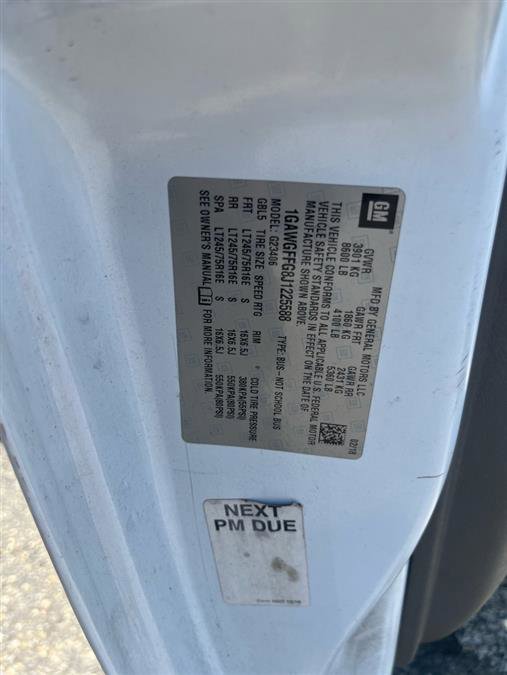 Used 2018 Chevrolet Express 2500 LT w/ LT Preferred Equipment Group image 7