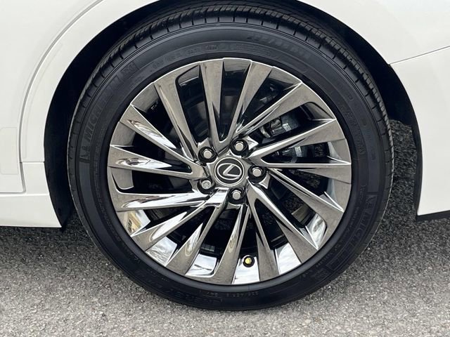 Certified 2024 Lexus ES 350 Ultra Luxury w/ Accessory Package (Z2) image 11