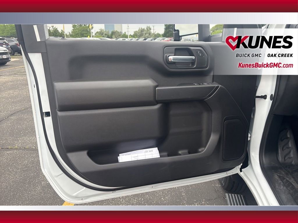 New 2025 GMC Sierra 2500 Pro w/ 1SA Pro Safety Plus Package image 9