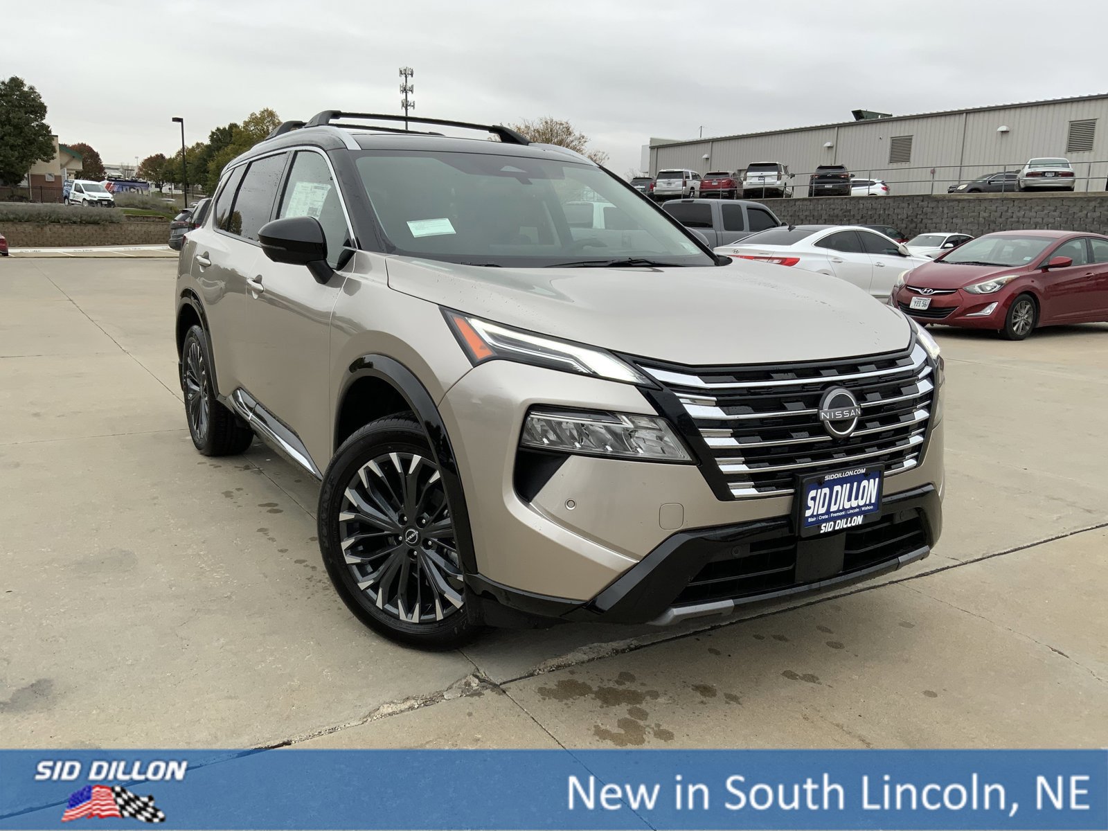 New 2026 Nissan Rogue Platinum w/ Platinum Premium Package image 2