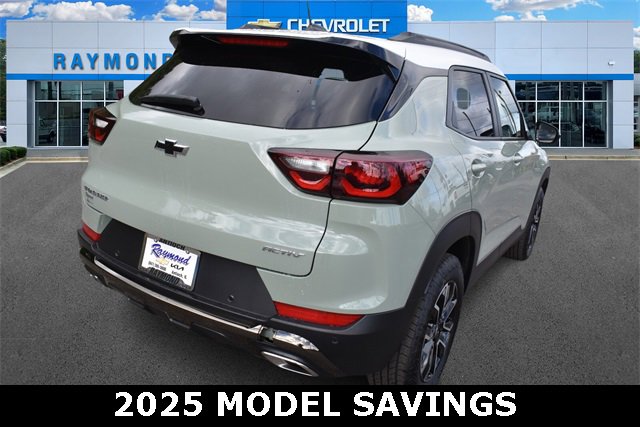 New 2025 Chevrolet TrailBlazer ACTIV w/ Driver Confidence Package image 3