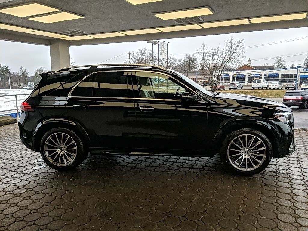 Used 2024 Mercedes-Benz GLE 450 4MATIC image 4