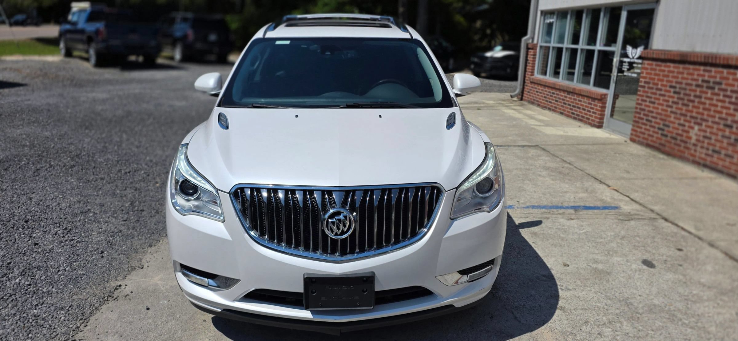Used 2016 Buick Enclave Premium w/ Experience Buick Package FWD image 8