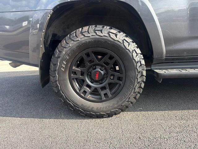 Used 2023 Toyota 4Runner TRD Off-Road AWD/4WD image 11