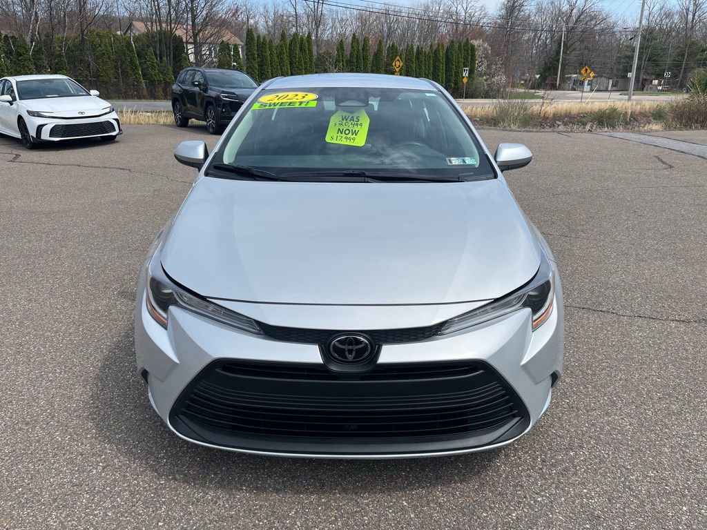 Used 2023 Toyota Corolla LE FWD image 9