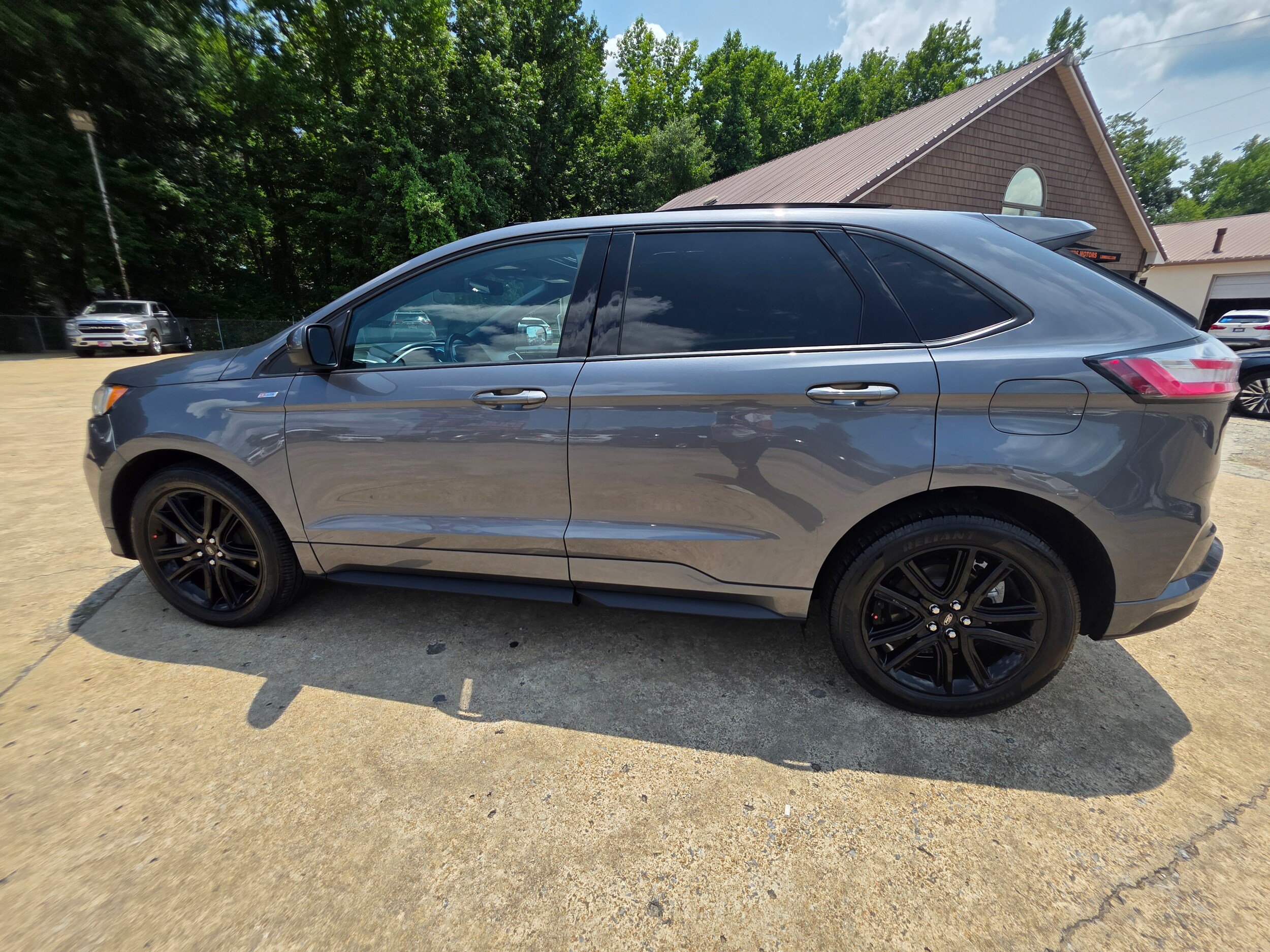 Used 2021 Ford Edge ST-Line FWD image 8