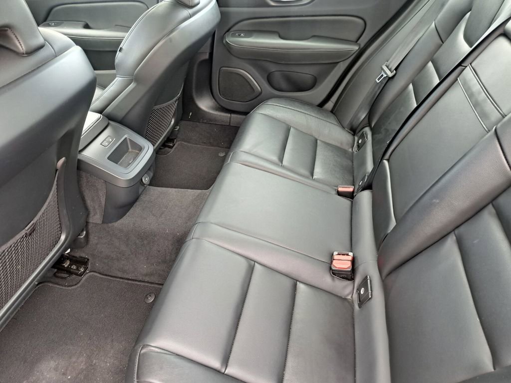 Used 2024 Volvo S60 B5 Core image 21