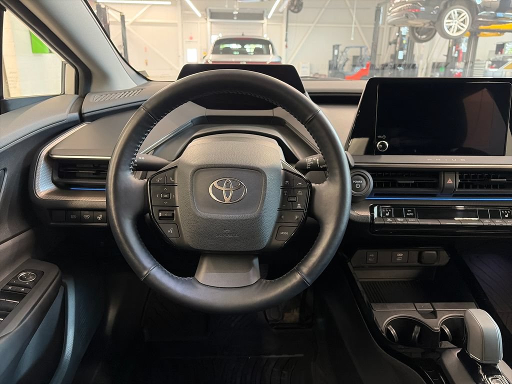 Used 2024 Toyota Prius XLE AWD/4WD image 13
