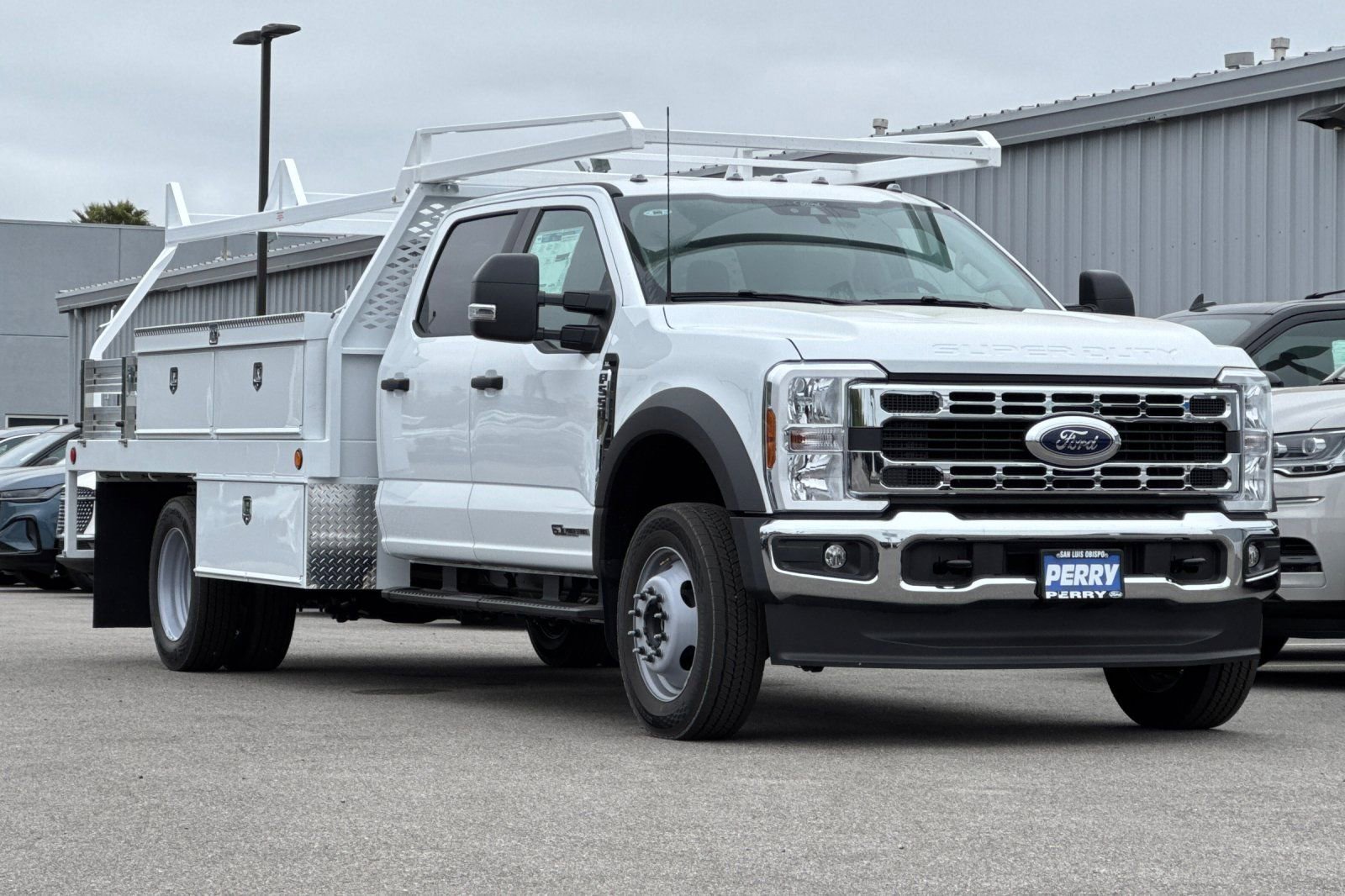 New 2025 Ford F550 4x4 Crew Cab Super Duty image 1