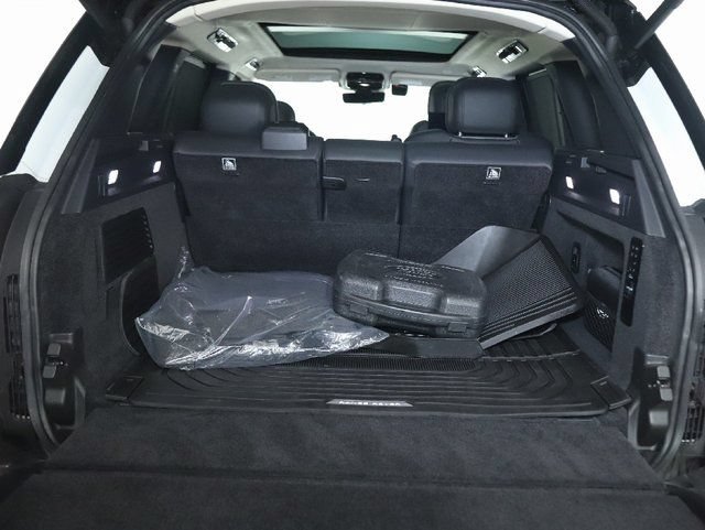 Certified 2023 Land Rover Range Rover Autobiography AWD/4WD image 37