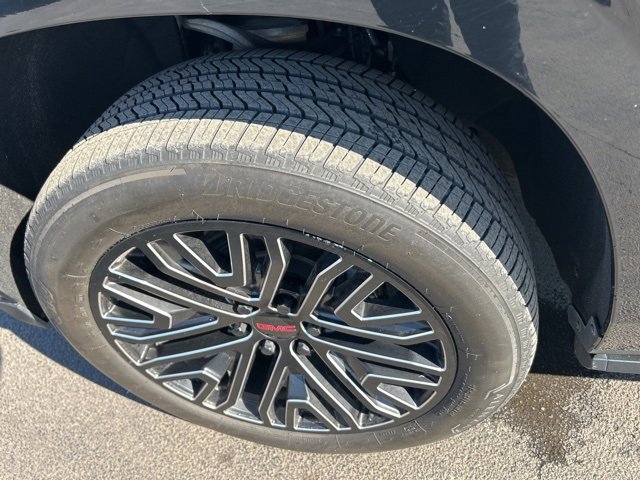 Used 2021 GMC Yukon XL Denali w/ Denali Ultimate Package image 18