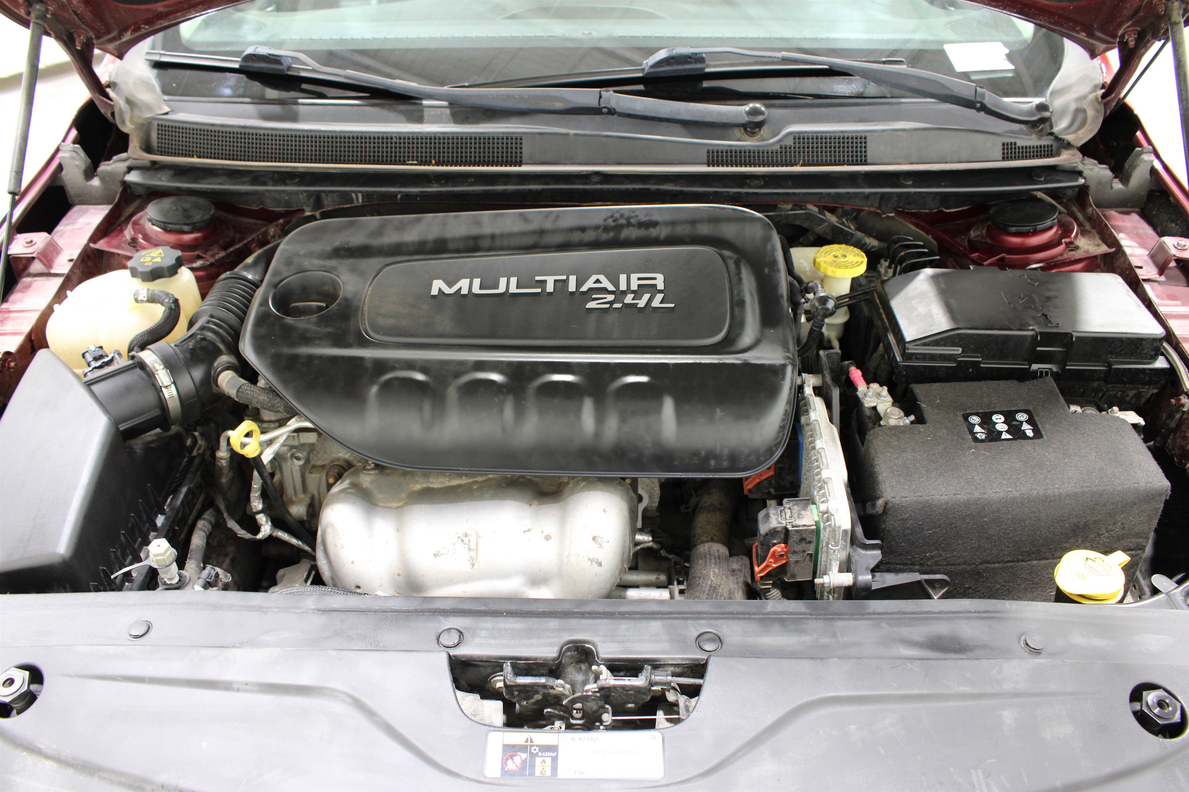 Used 2017 Chrysler 200 Limited Platinum FWD image 34