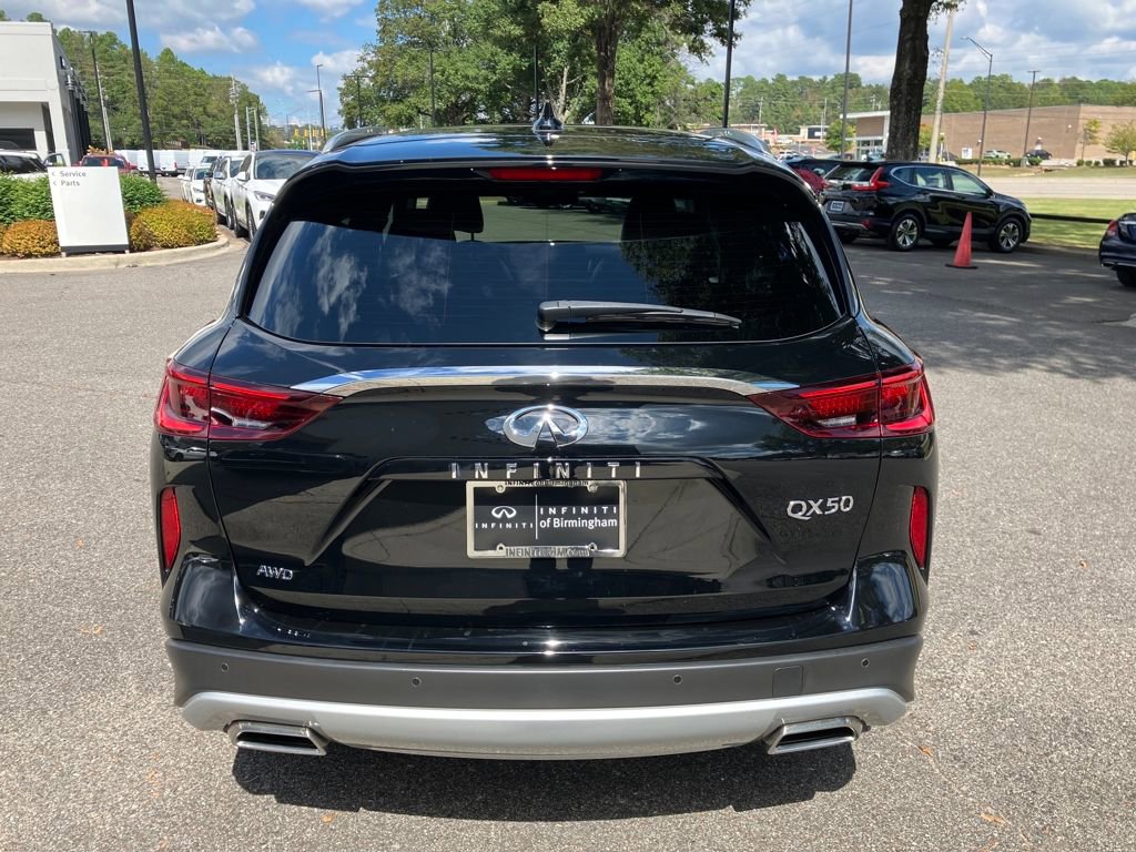 Certified 2022 INFINITI QX50 Essential image 11