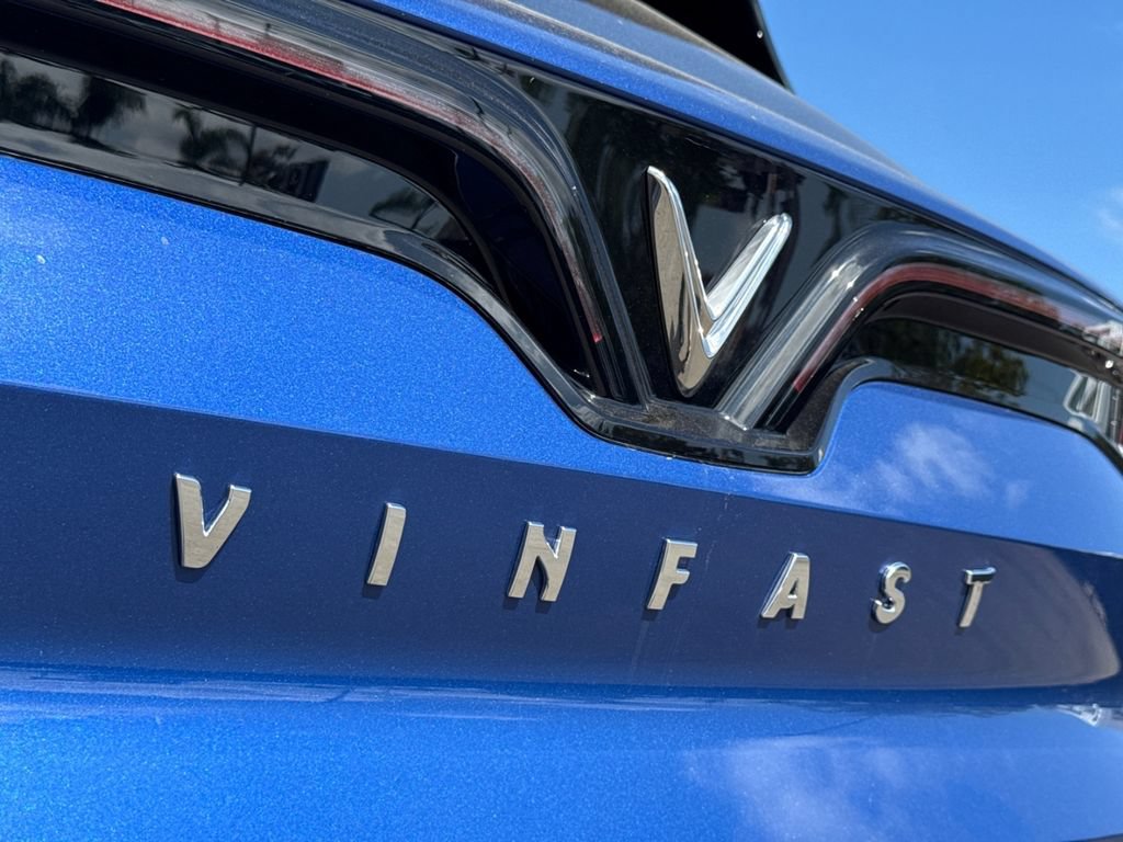 New 2025 VinFast VF 8 Eco AWD/4WD image 12