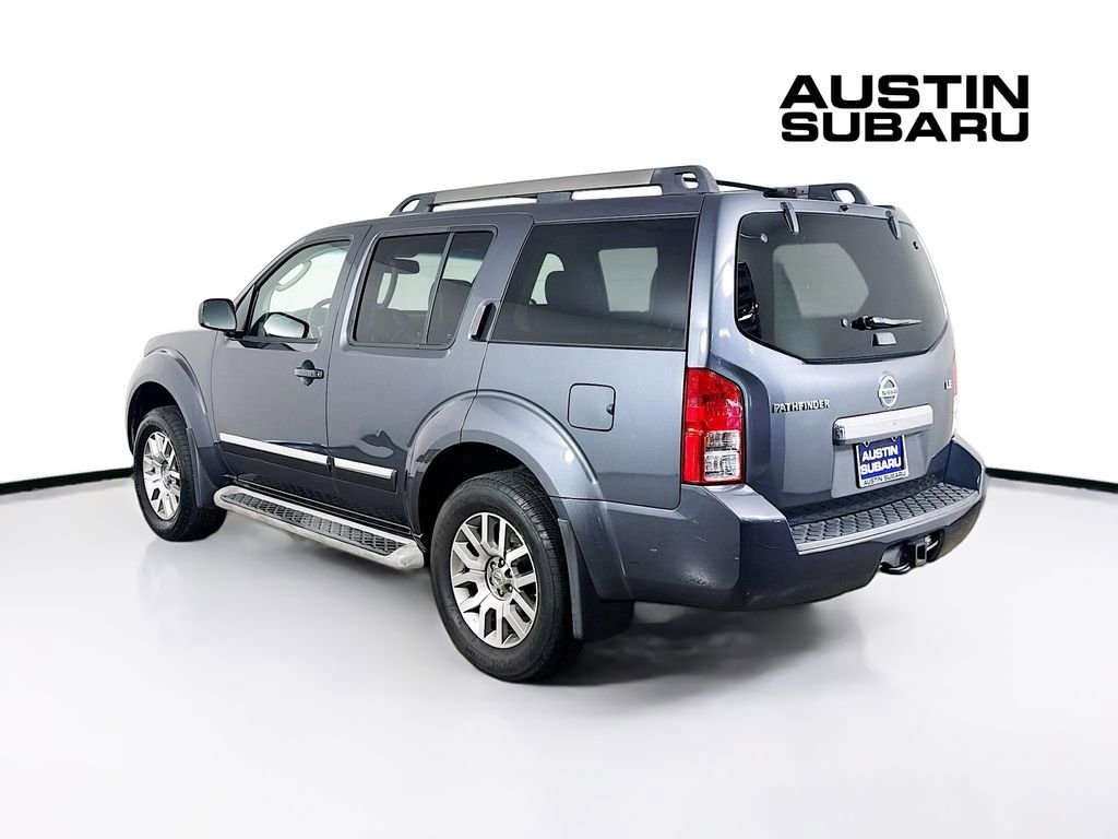 Used 2012 Nissan Pathfinder LE RWD image 5