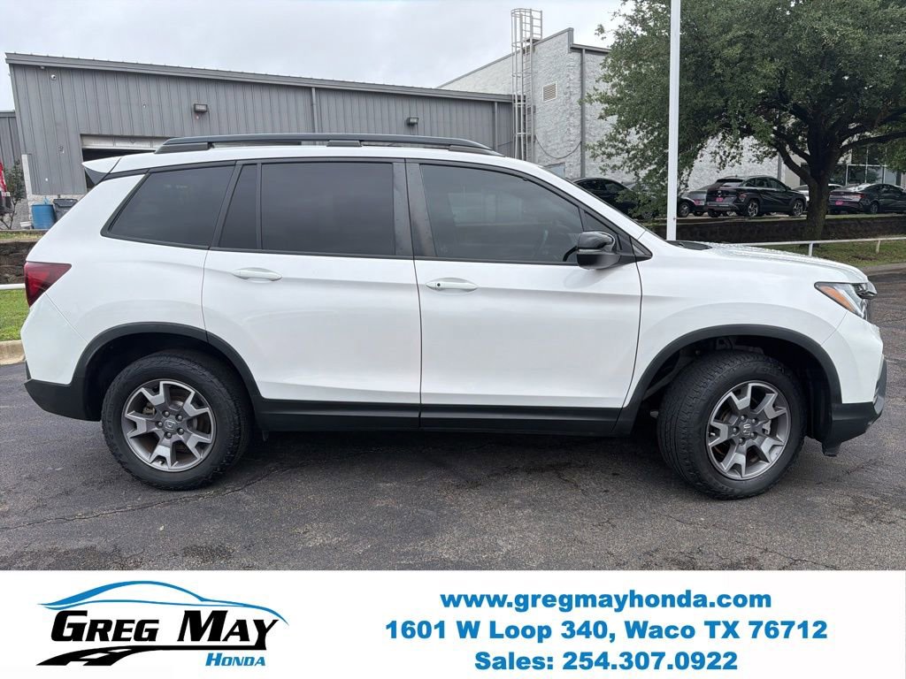 Certified 2023 Honda Passport TrailSport image 2