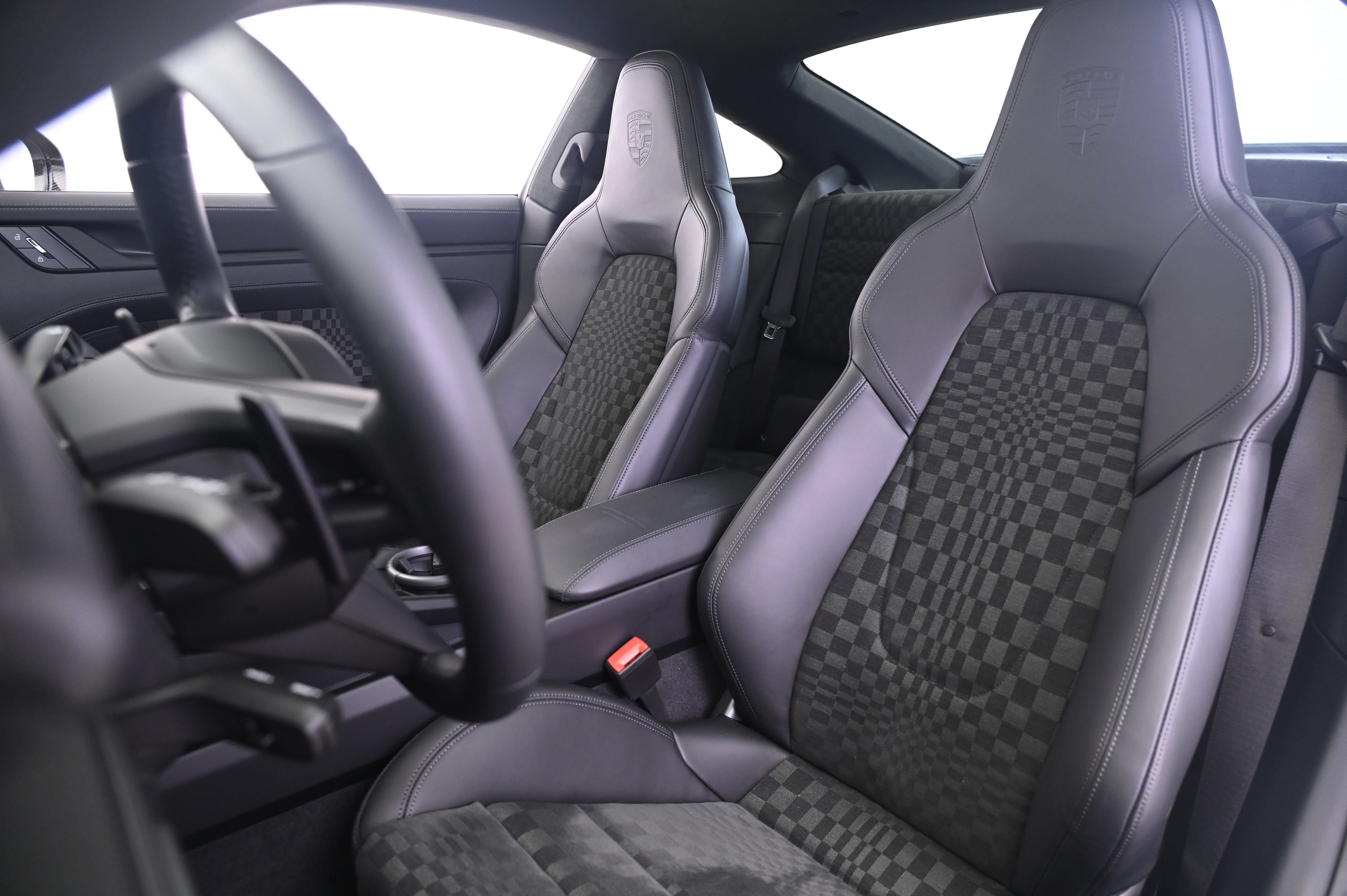 Certified 2026 Porsche 911 Carrera 4 GTS AWD/4WD image 5