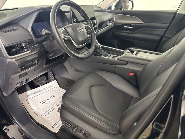 Used 2024 Toyota Grand Highlander XLE image 10