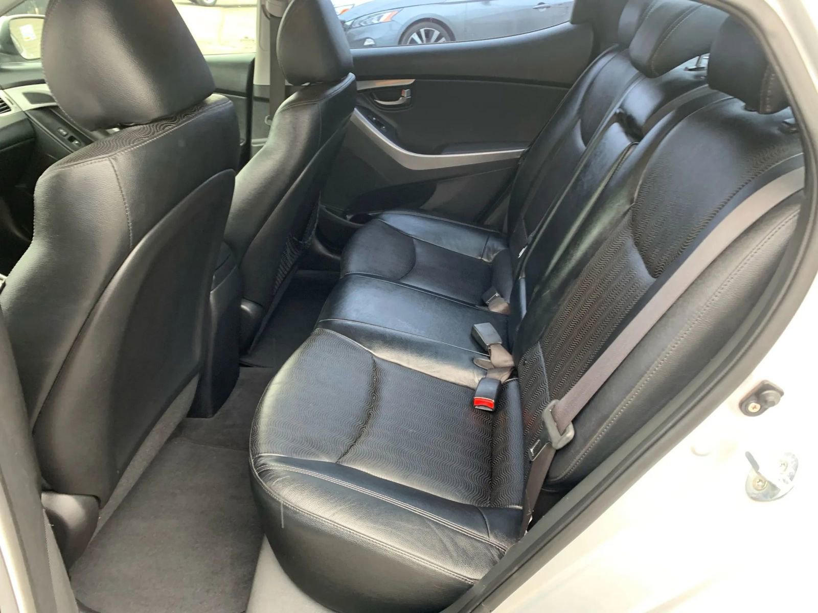 Used 2013 Hyundai Elantra Limited w/ Technology Pkg image 9