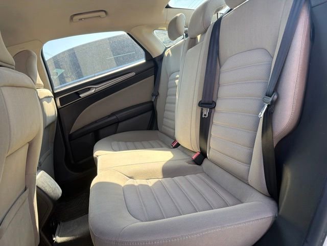 Used 2017 Ford Fusion S FWD image 9