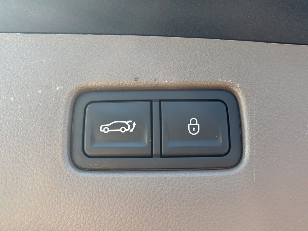 Certified 2026 Genesis GV70 2.5T Advanced image 50