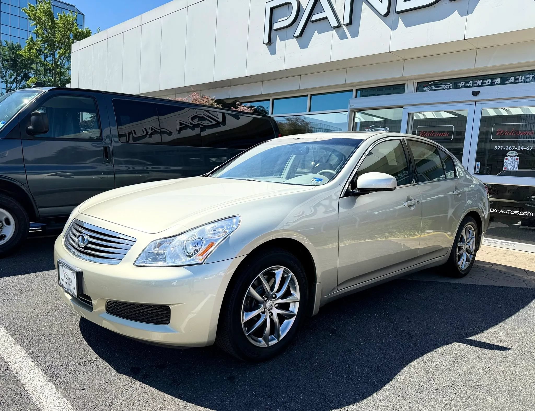 Used 2007 INFINITI G35 x Sedan w/ Premium Pkg AWD/4WD image 3