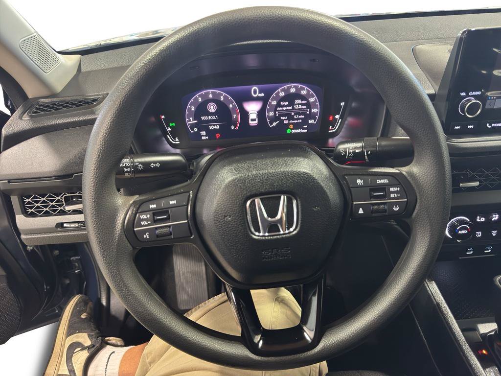 Used 2025 Honda Accord SE image 18