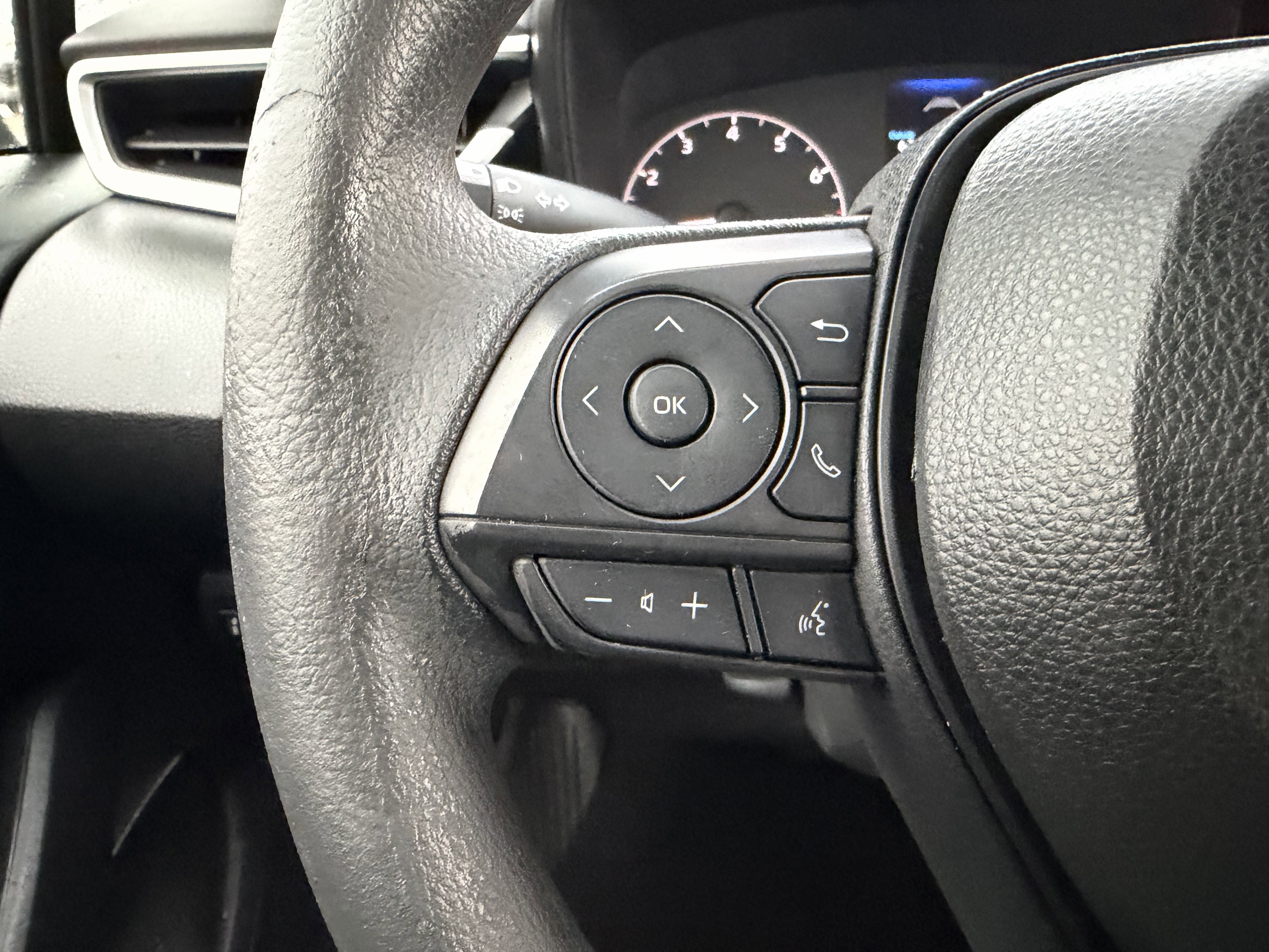 Certified 2023 Toyota Corolla LE FWD image 25