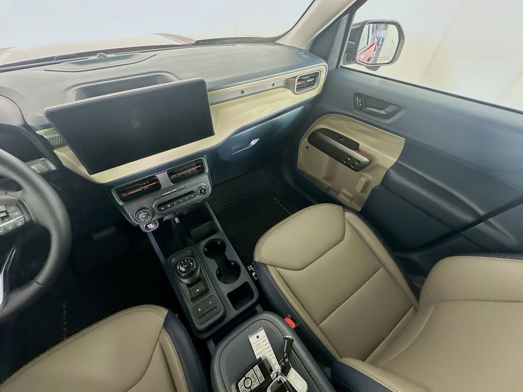 Used 2025 Ford Maverick Lariat w/ 4K Tow Package image 11