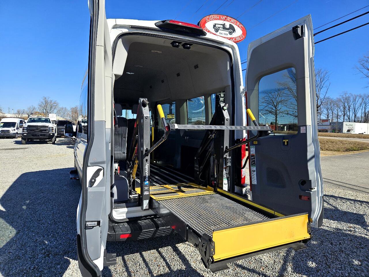 Used 2019 Ford Transit 350 XL image 20