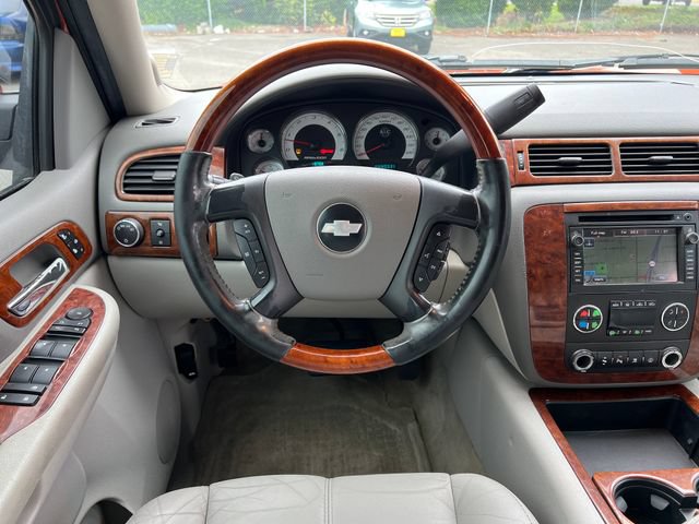 Used 2007 Chevrolet Avalanche LTZ w/ LTZ Preferred Equipment Group RWD image 12