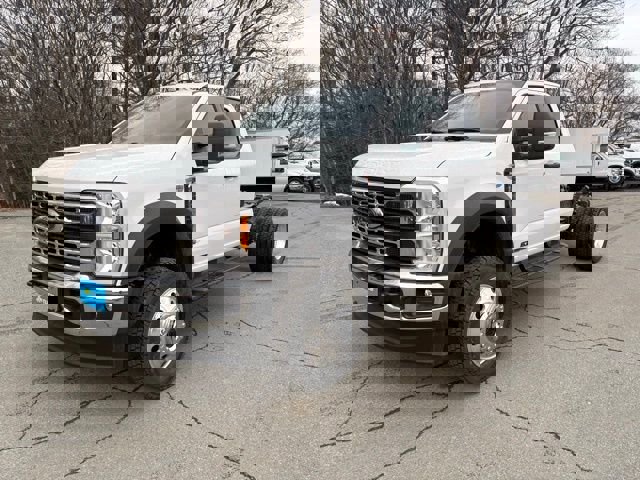 New 2026 Ford F550 4x4 Supercab Super Duty w/ XLT Value Package image 3