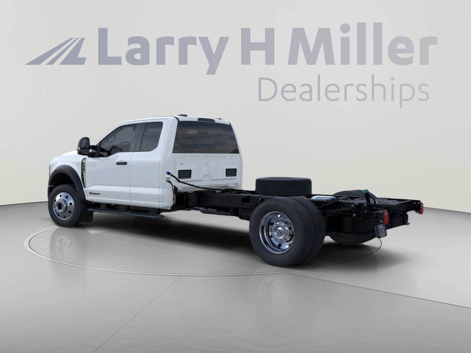New 2026 Ford F550 4x4 SuperCab Super Duty w/ XLT Value Package image 4