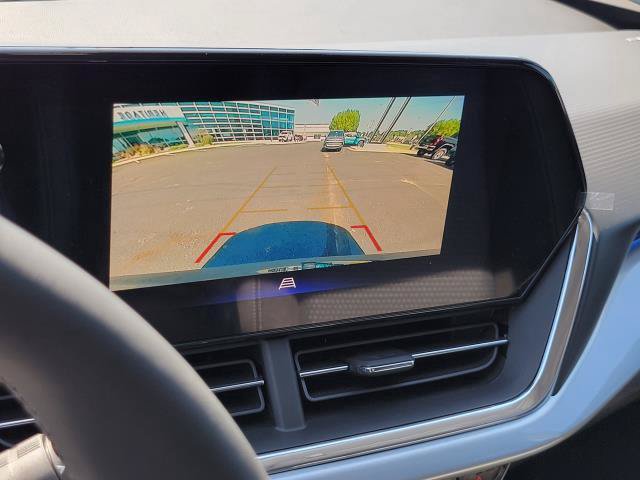 New 2026 Chevrolet Trax LT w/ Midnight Edition FWD image 19