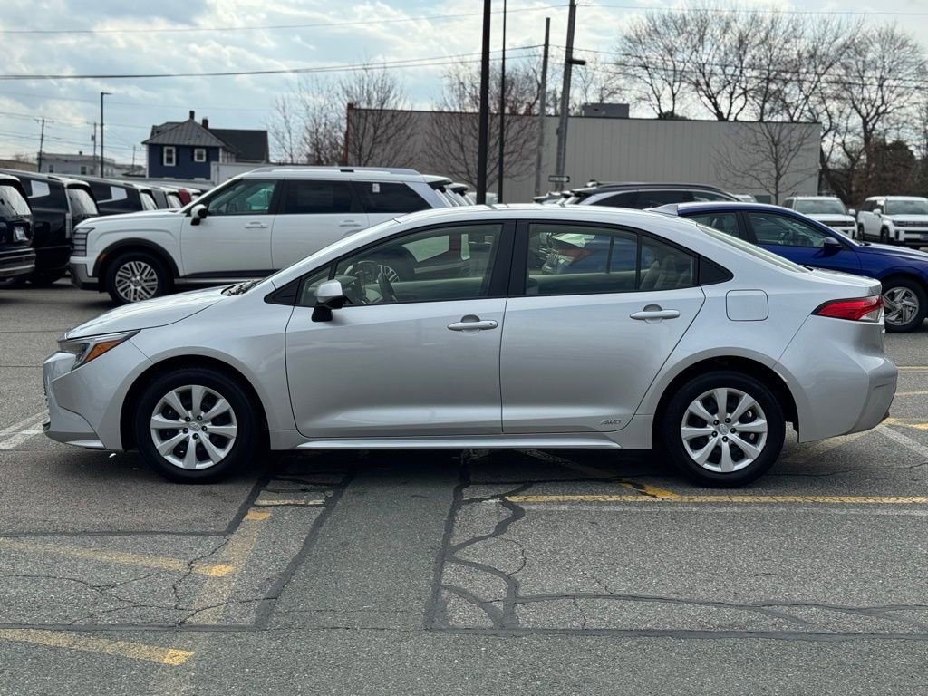 Used 2024 Toyota Corolla LE video 2