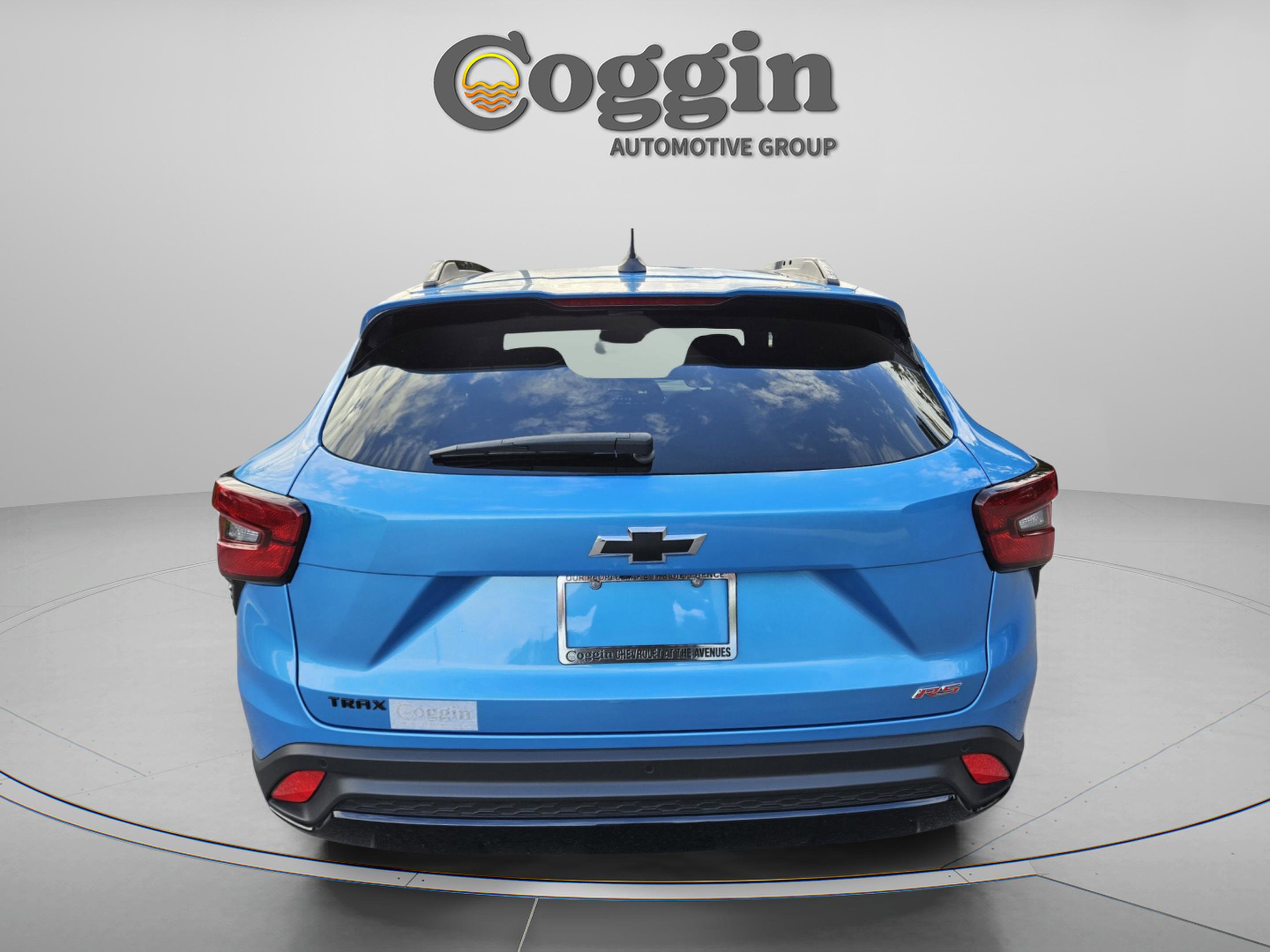 Used 2025 Chevrolet Trax RS w/ Driver Confidence Package image 3