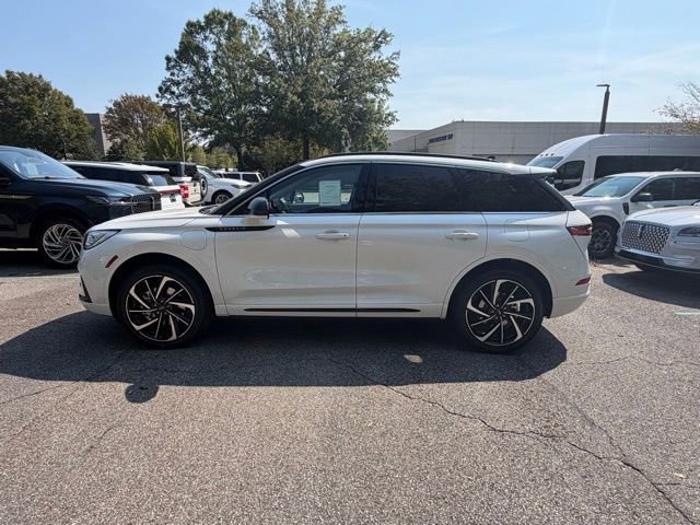 New 2025 Lincoln Corsair Grand Touring image 3