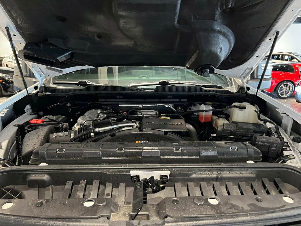 Used 2023 Chevrolet Silverado 2500 High Country image 9