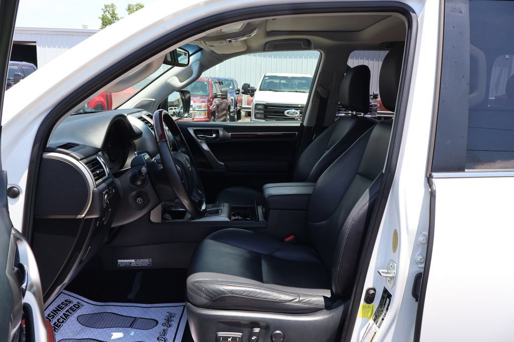 Used 2018 Lexus GX 460 Luxury AWD/4WD image 21