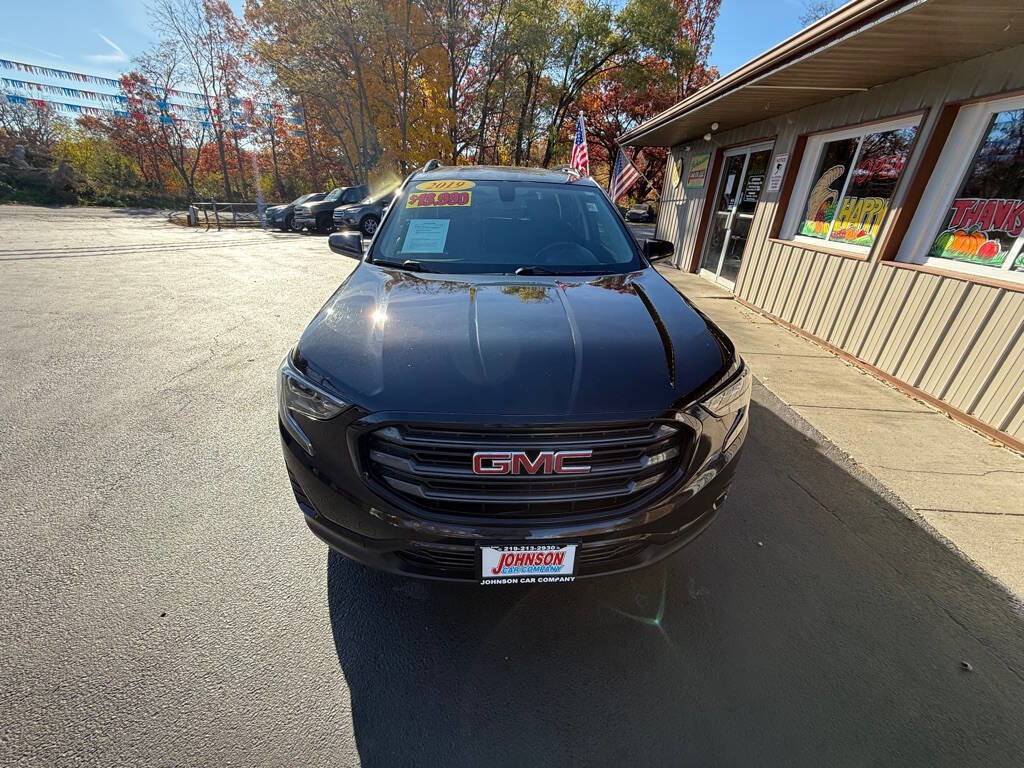 Used 2019 GMC Terrain SLE w/ Driver Convenience Package image 4