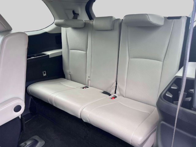Used 2024 Toyota Grand Highlander AWD image 20
