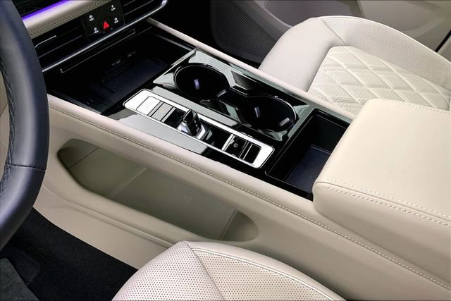 Used 2025 Volkswagen Atlas SEL Premium R-Line AWD/4WD image 17