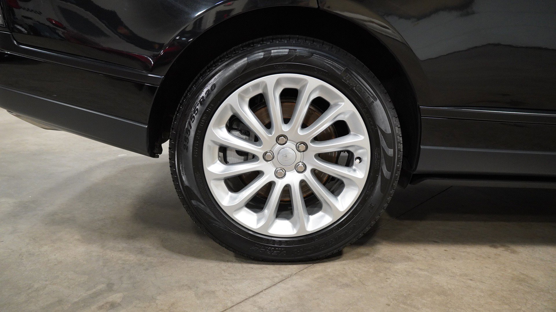 Used 2022 Land Rover Range Rover image 19