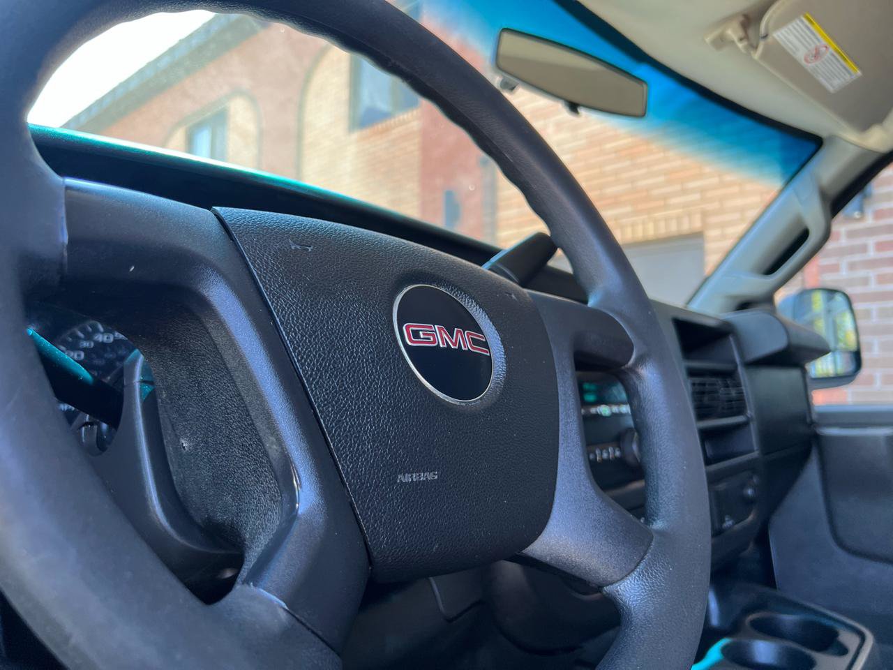 Used 2017 GMC Savana 2500 RWD image 28