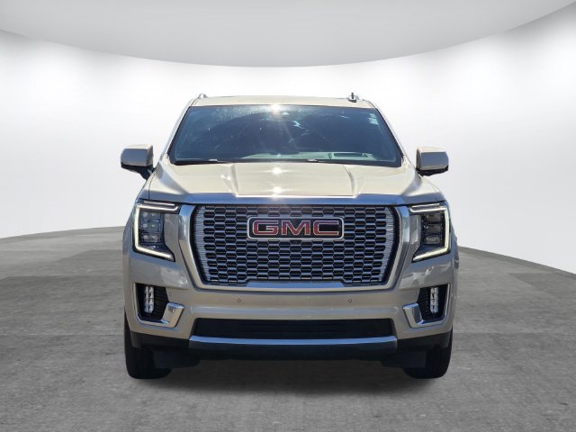 Used 2023 GMC Yukon XL Denali w/ LPO, Floor Liner Package RWD image 2